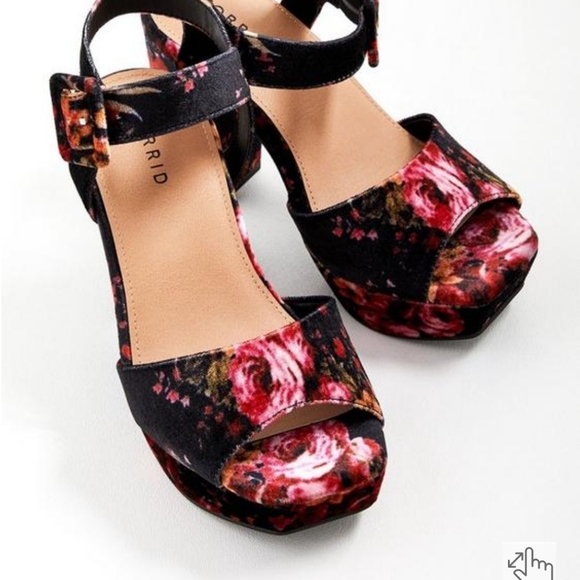 New Platform Block Heel Sandal (WW Torrid - Picture 11 of 11